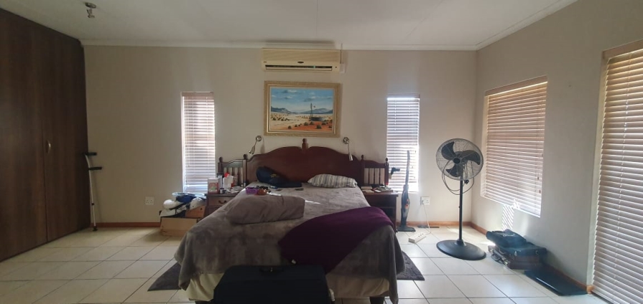 4 Bedroom Property for Sale in Keidebees Northern Cape